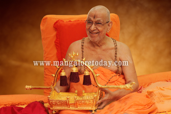 Golden Palanquin offered to Gurupur Shree Varadaraja Venkatramana Temple